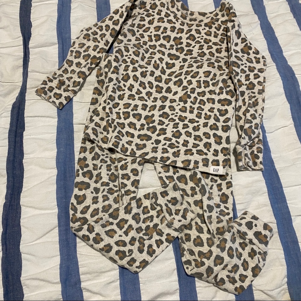 2t gap pajamas